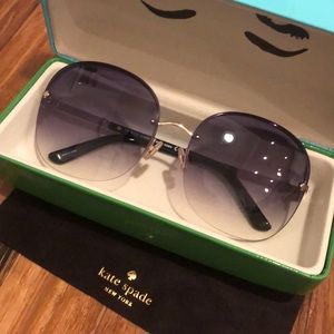 Kate spade sunglasses with case - never worn